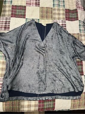 Umgee Silver Metallic V-Neck Dolman Blouse
